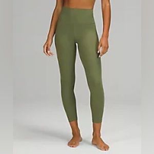 NWT Lululemon gntw green twill align 25”